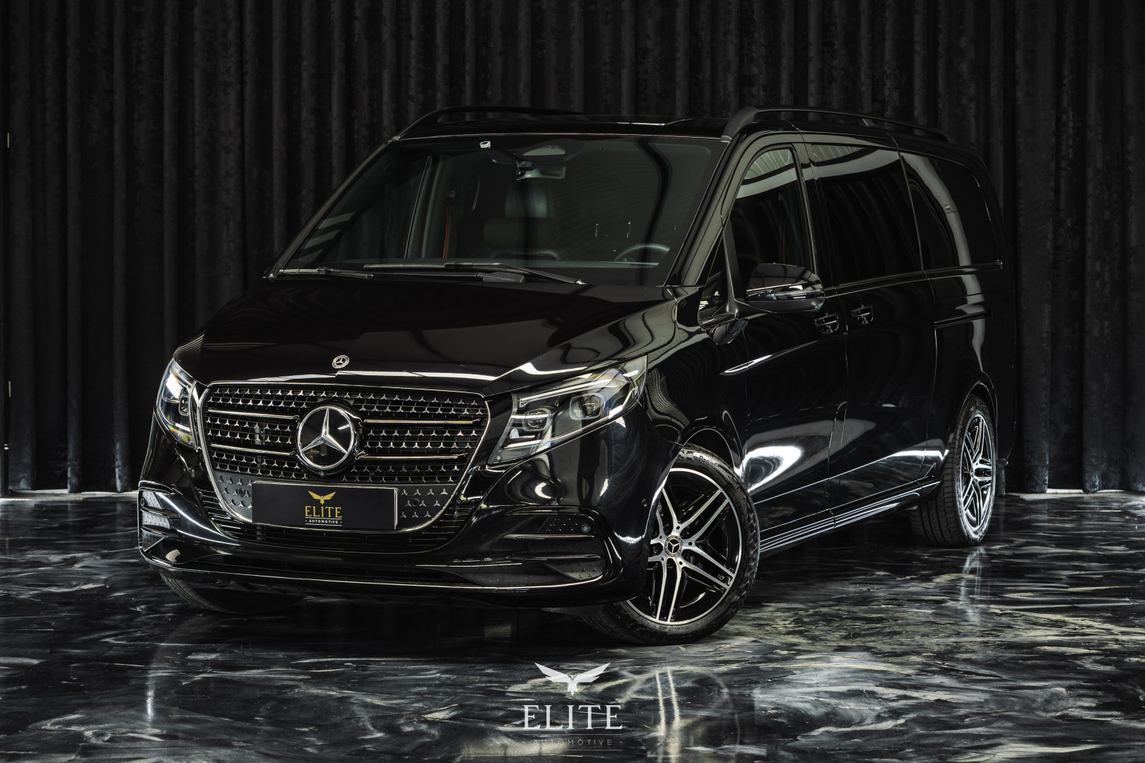 Mercedes-Benz V 300 d Longo Avantgarde