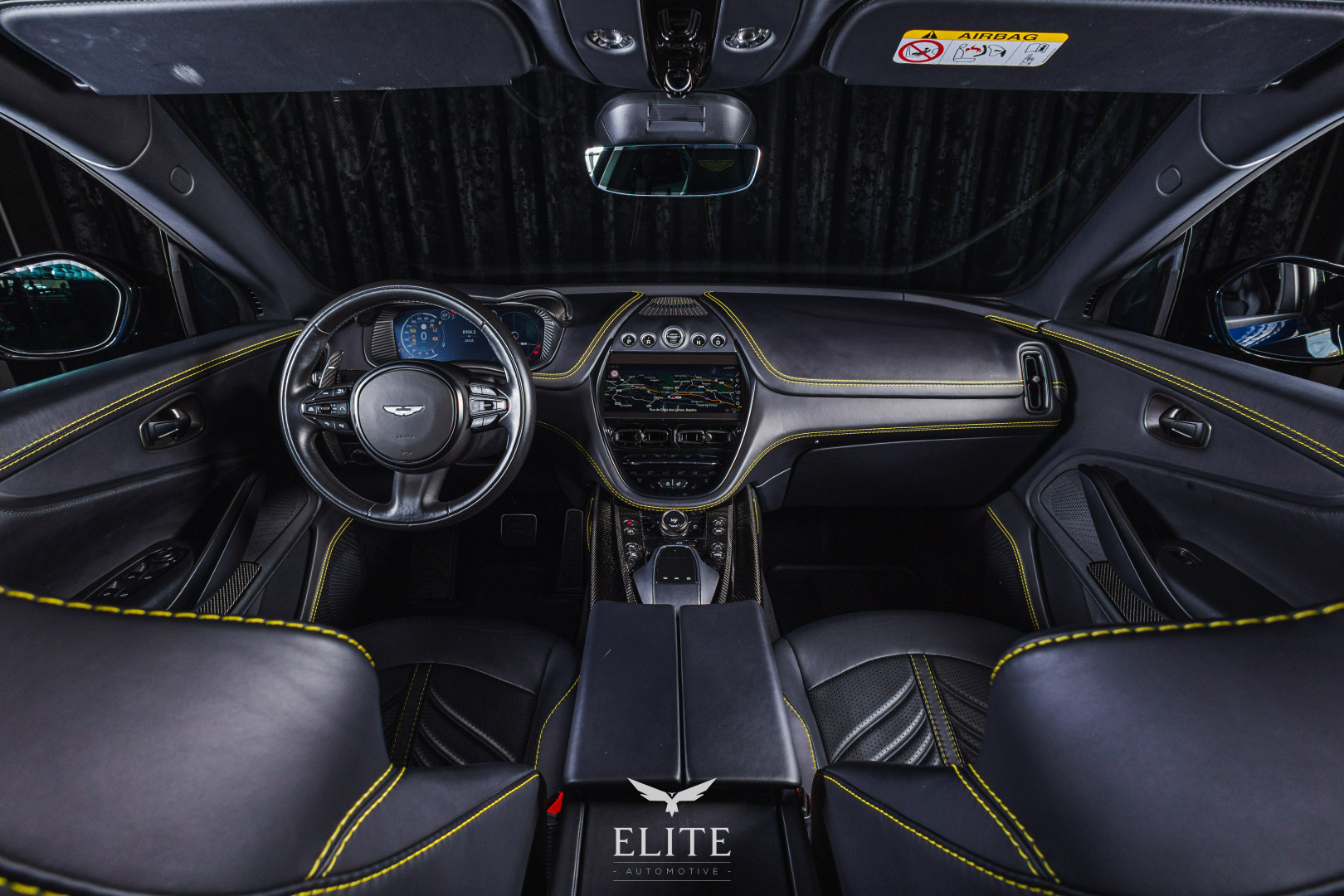 ASTON MARTIN DBX 707