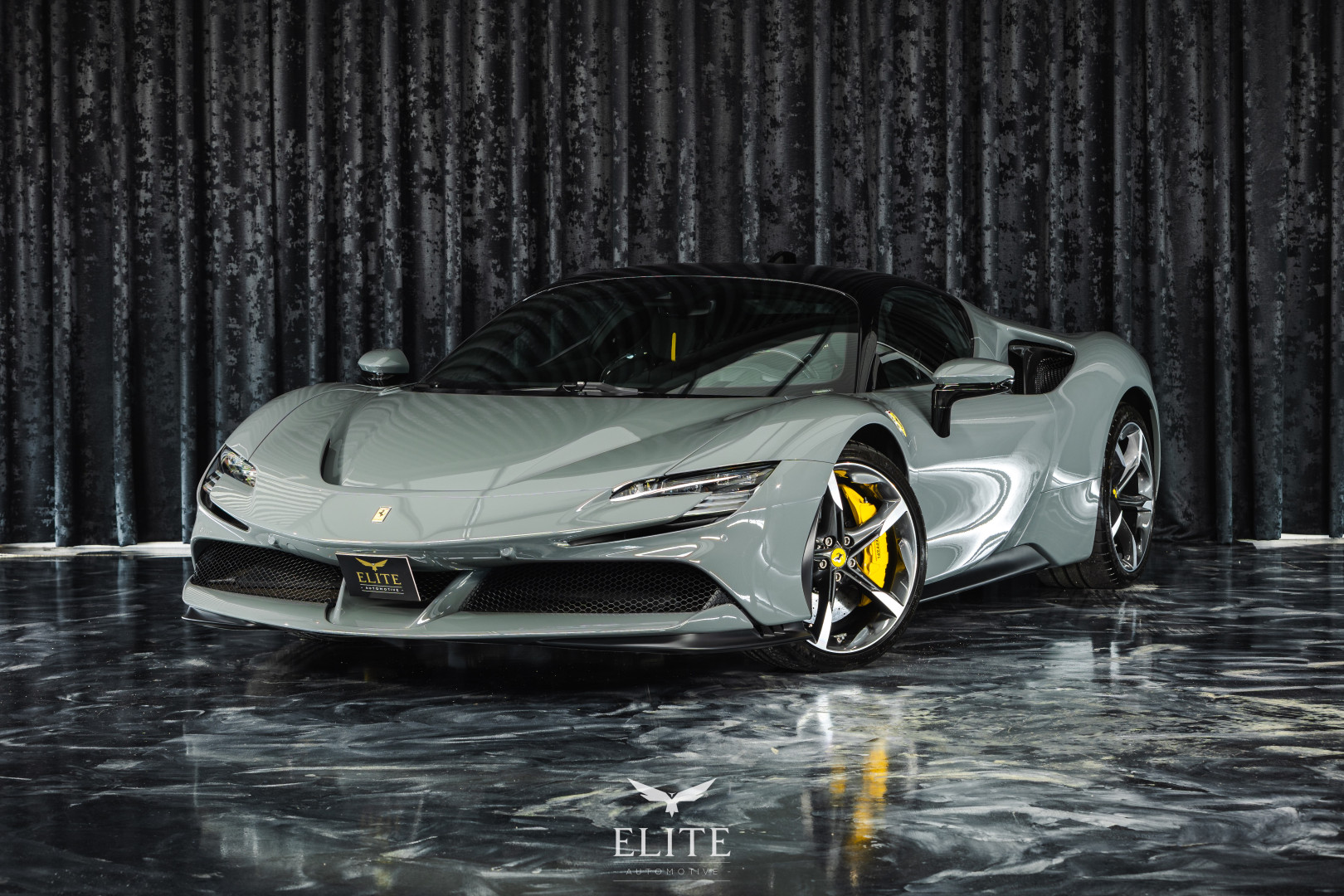 FERRARI SF 90 Stradale