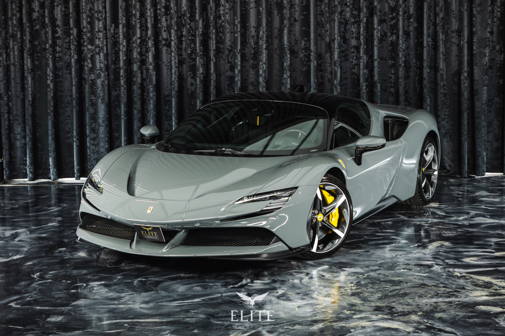 FERRARI SF 90 Stradale