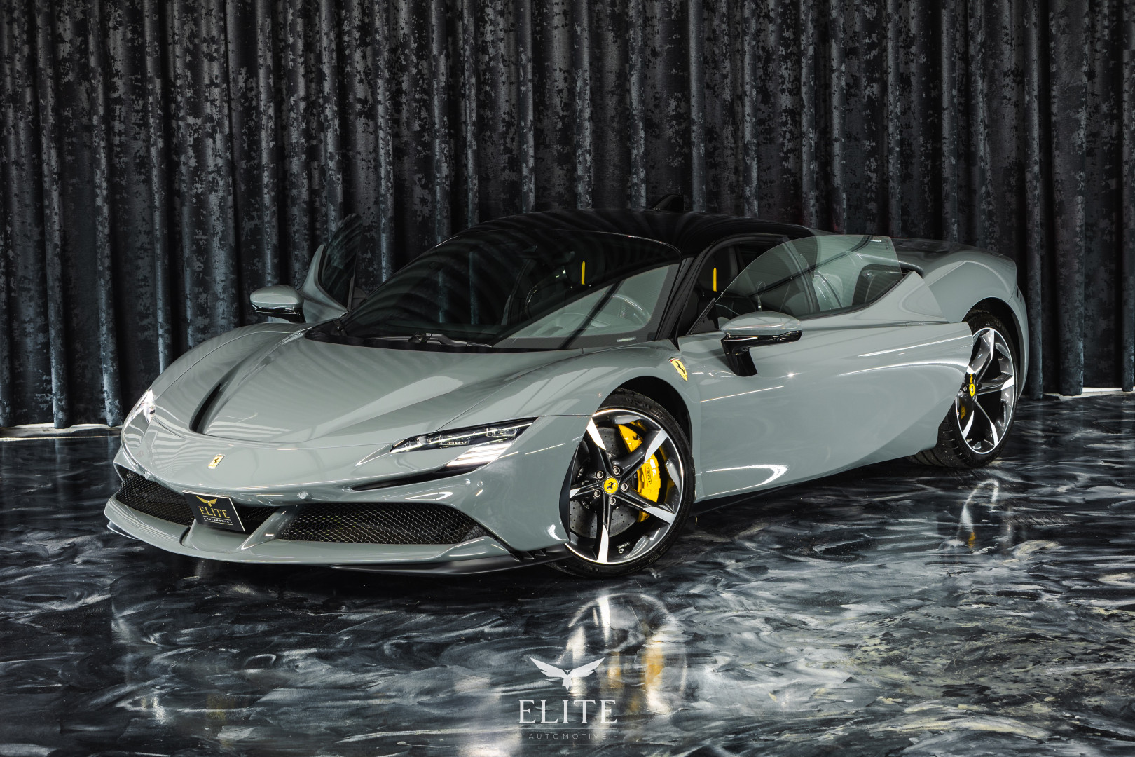 FERRARI SF 90 Stradale