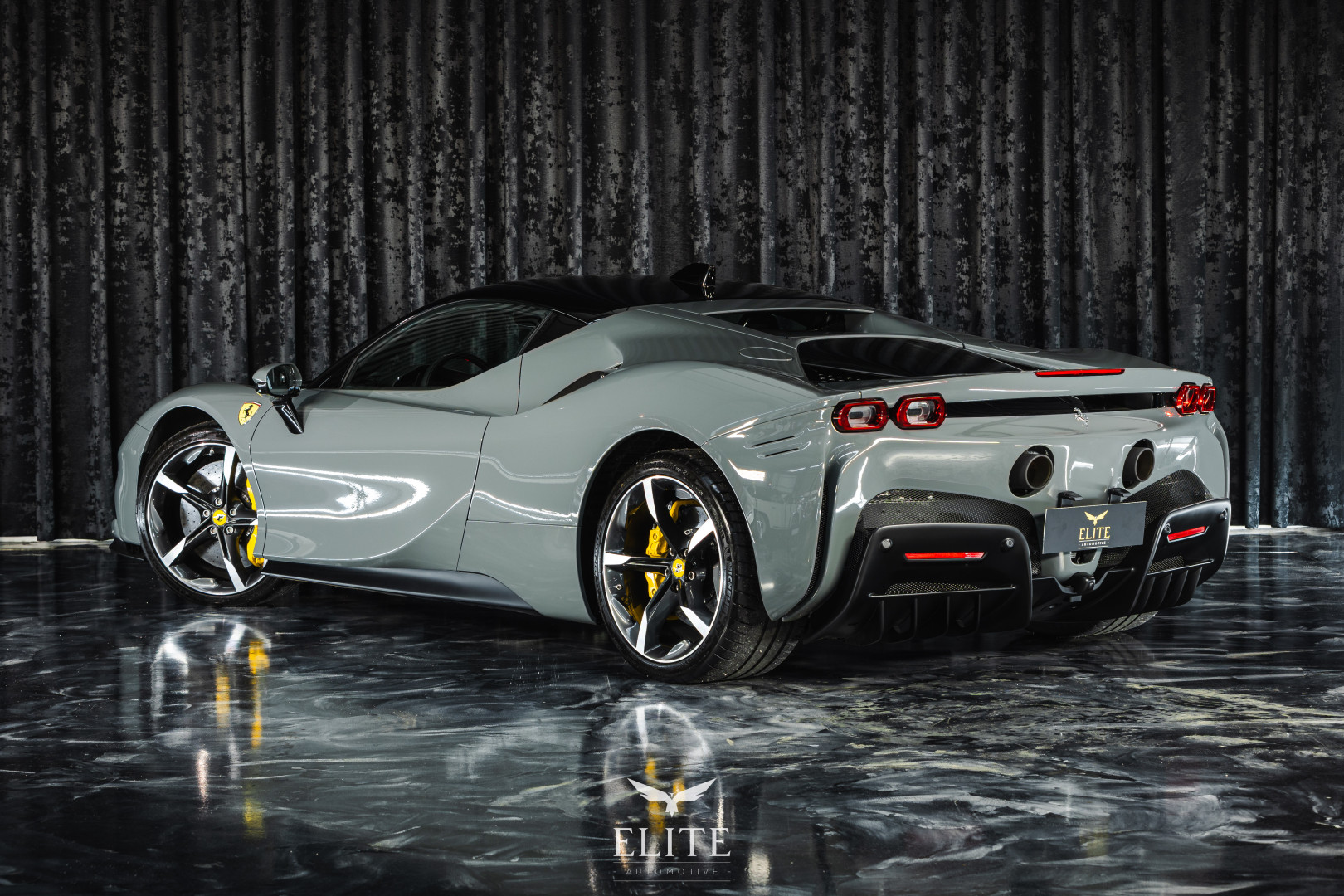 FERRARI SF 90 Stradale