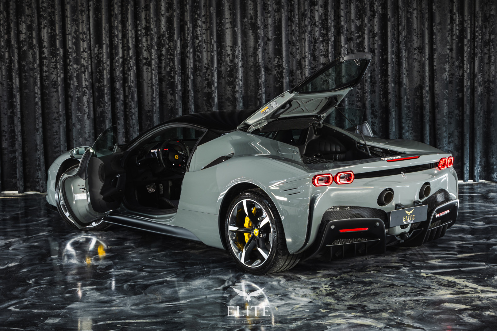 FERRARI SF 90 Stradale