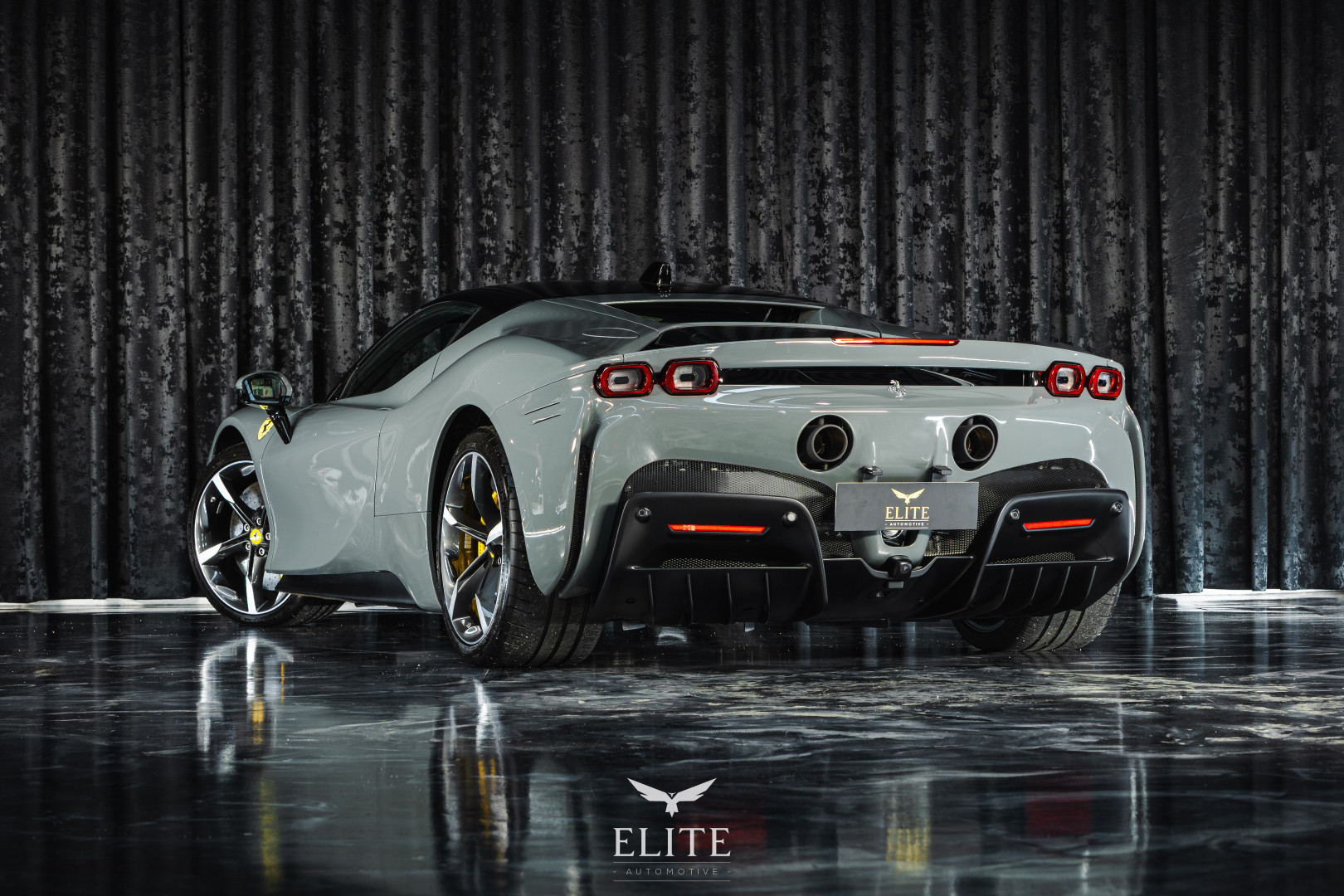 FERRARI SF 90 Stradale