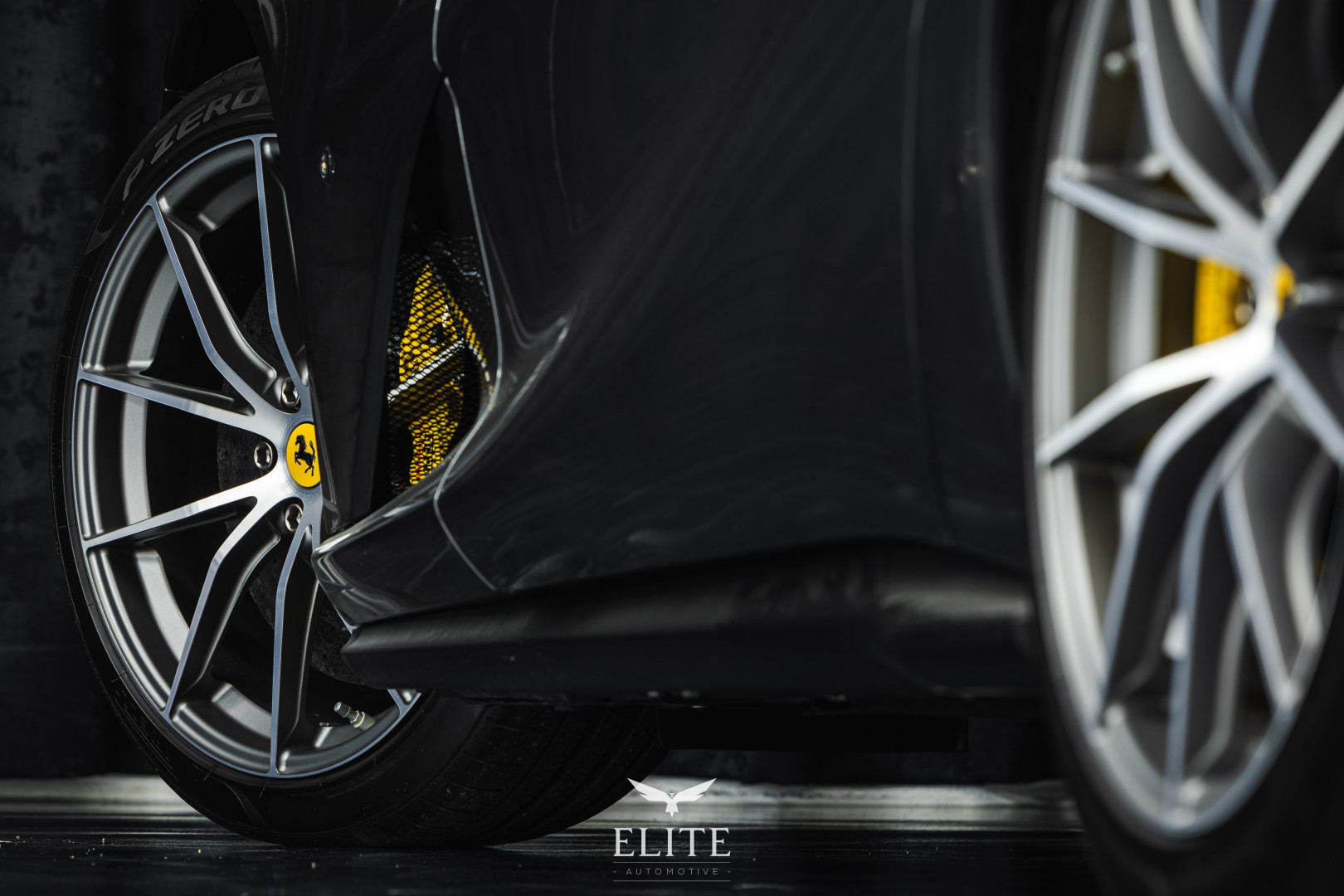 FERRARI 812