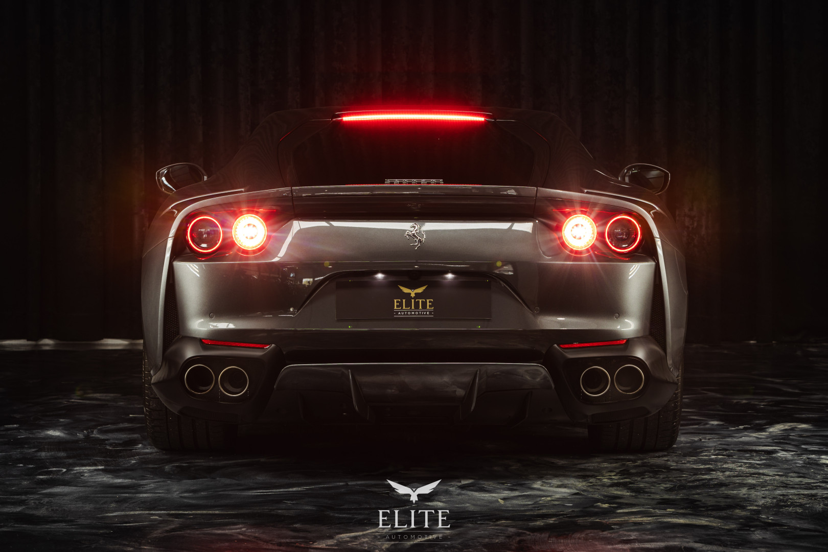 FERRARI 812