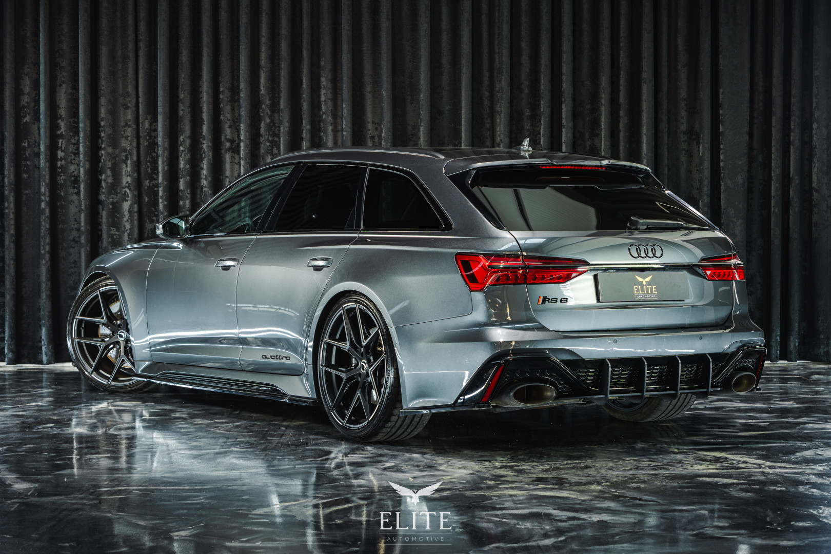AUDI RS6 AVANT