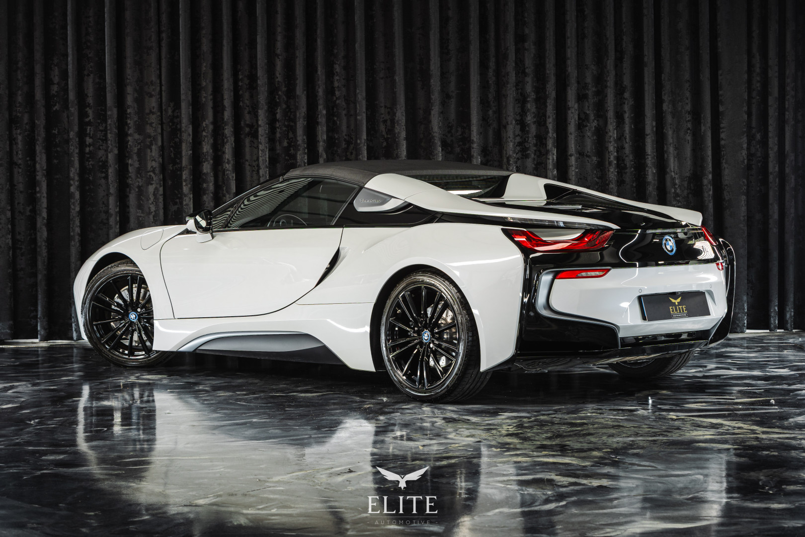 BMW i8 Roadster