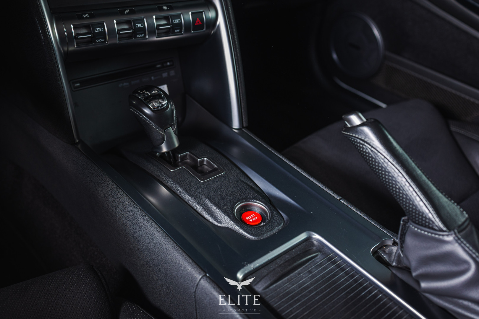 NISSAN GT-R Premium Edition