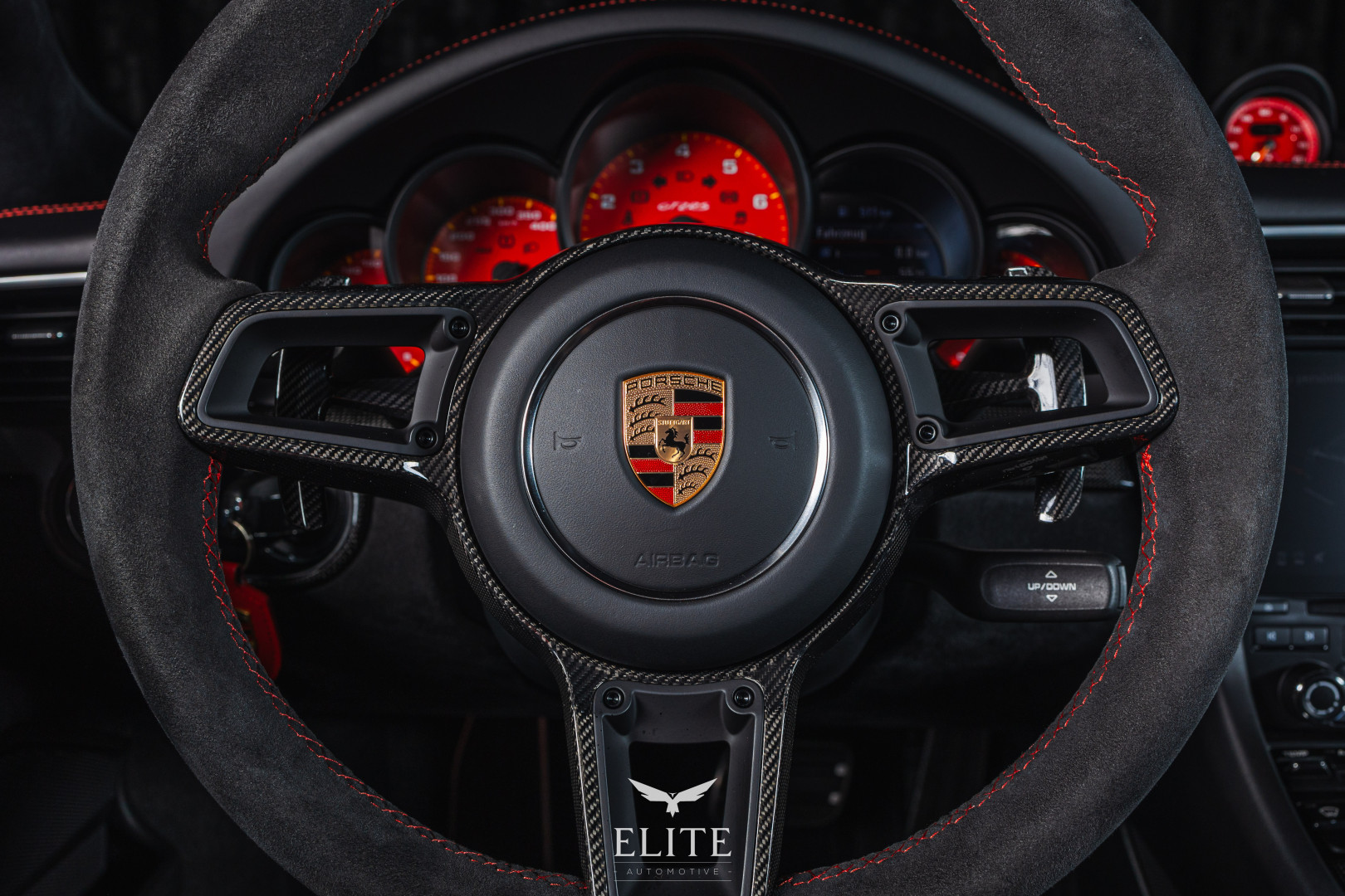 PORSCHE 911 GT2 RS Weissach Package