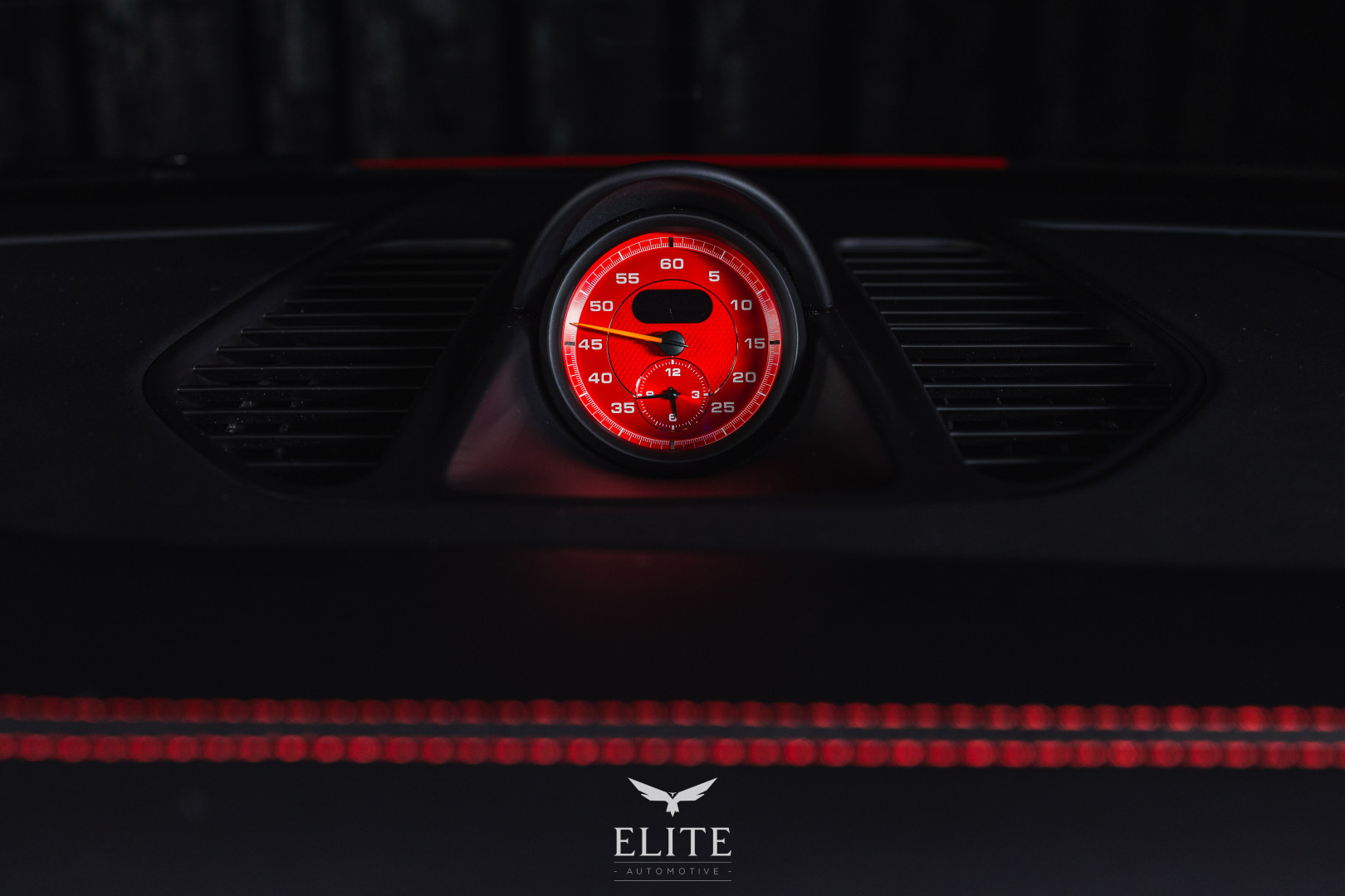 PORSCHE 911 GT2 RS Weissach Package