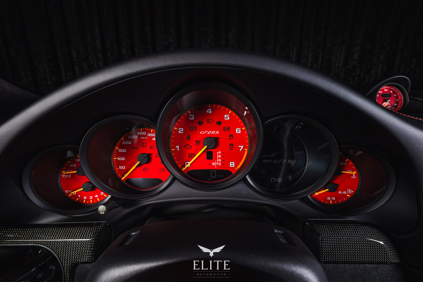 PORSCHE 911 GT2 RS Weissach Package