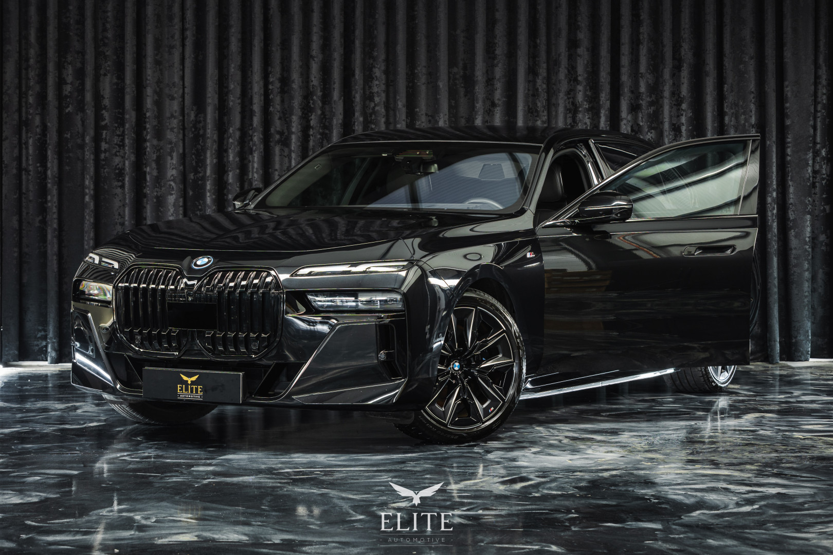 BMW i7 eDrive50 Pack Desportivo M Pro