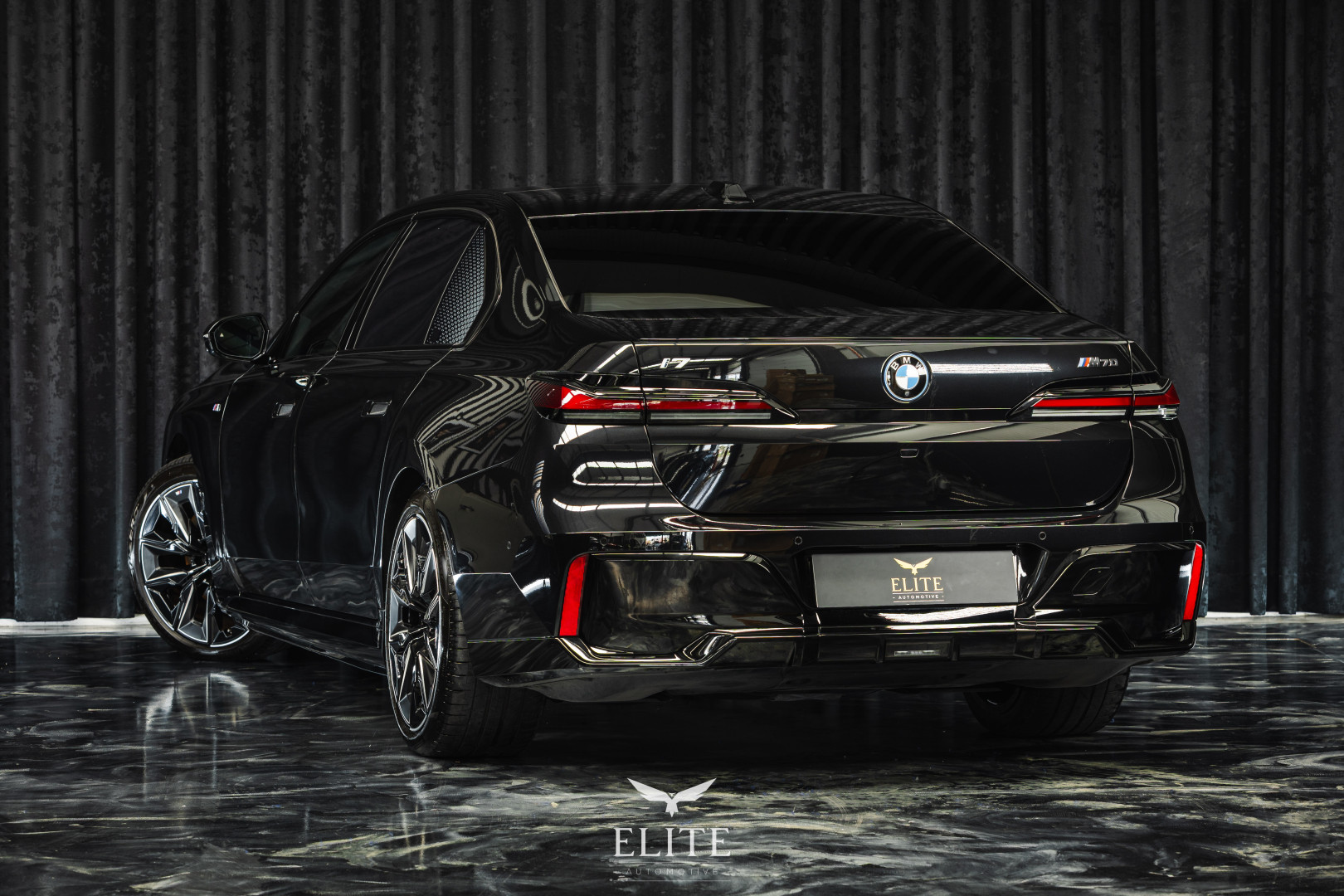 BMW i7 eDrive50 Pack Desportivo M Pro