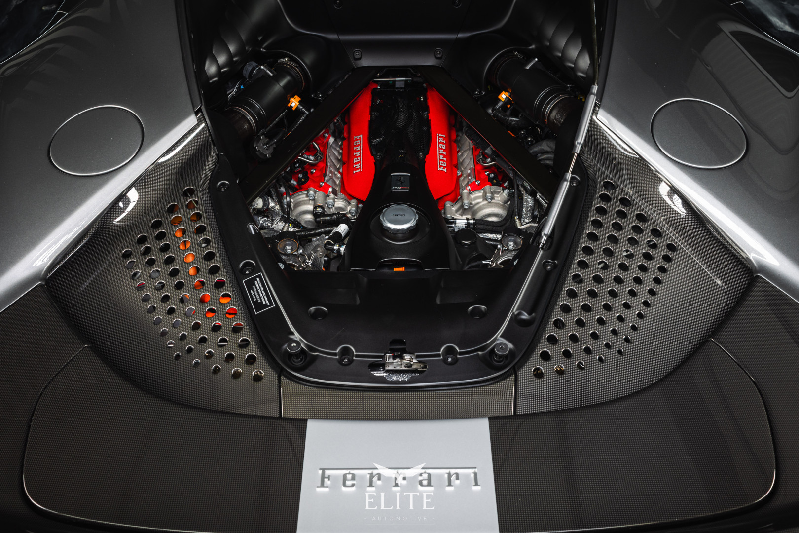 FERRARI SF90 Stradale Fiorano