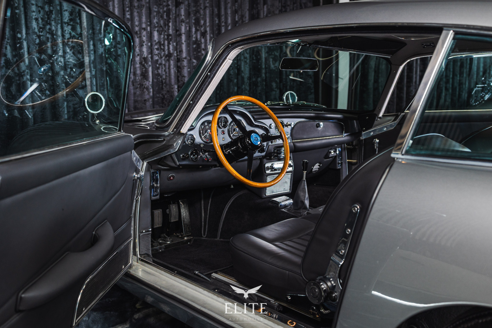 ASTON MARTIN DB5 SUPERLEGGERA