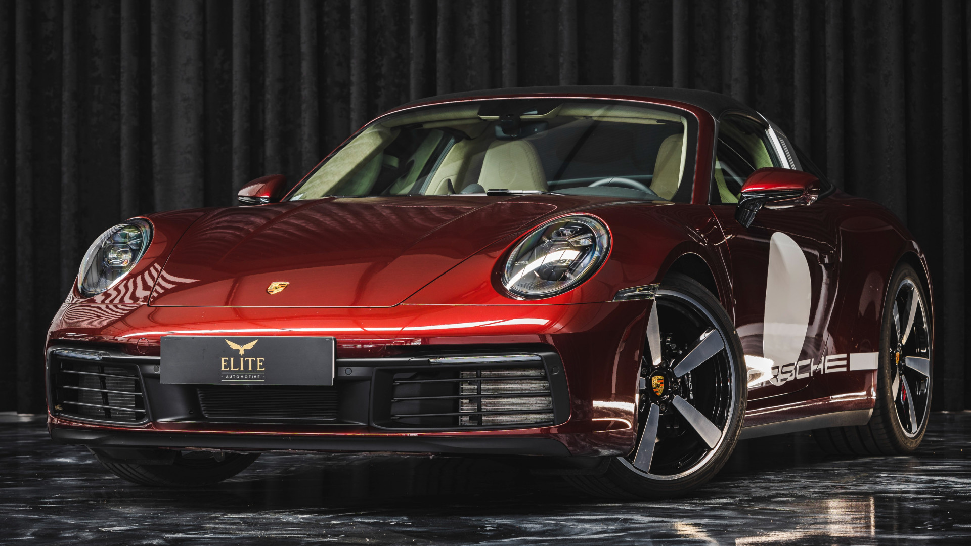 Porsche 992 Targa Heritage