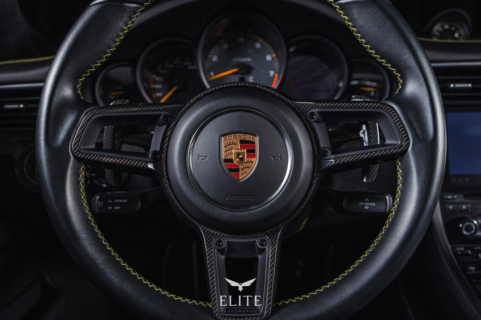 PORSCHE 911 GT2 RS Weissach Package