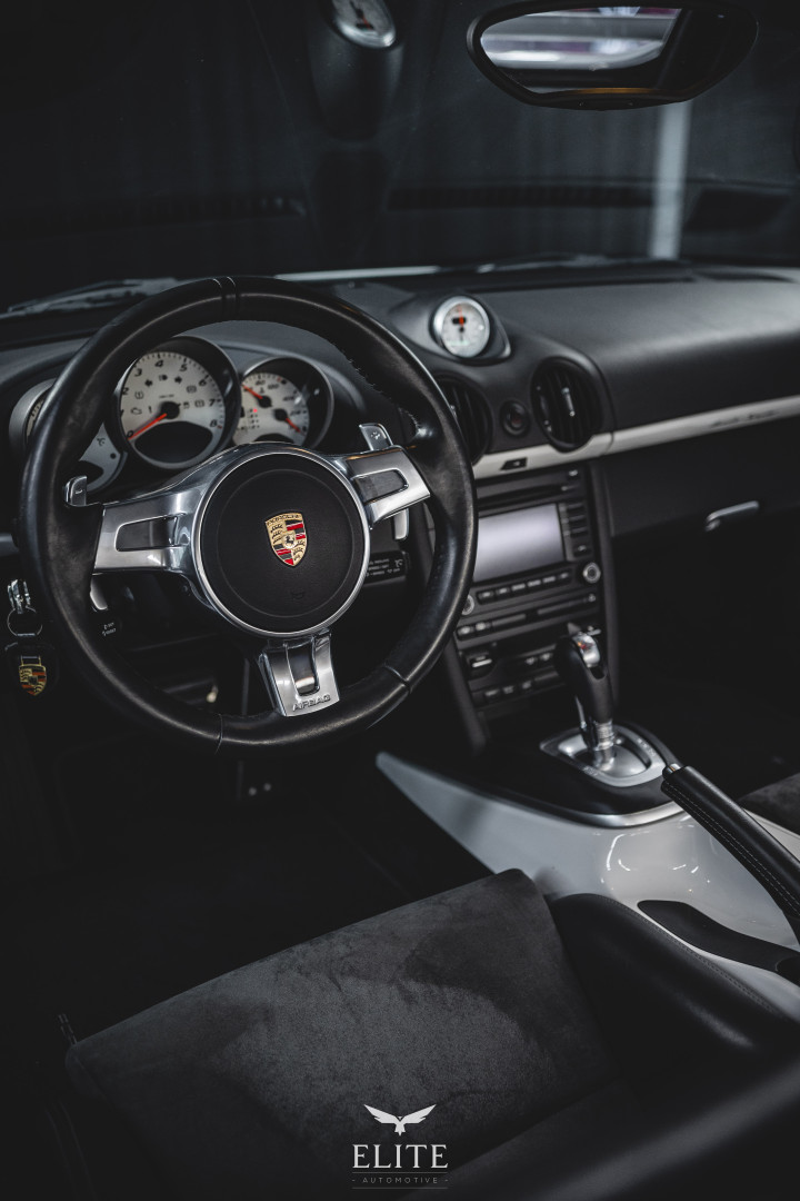 PORSCHE BOXSTER SPYDER 987