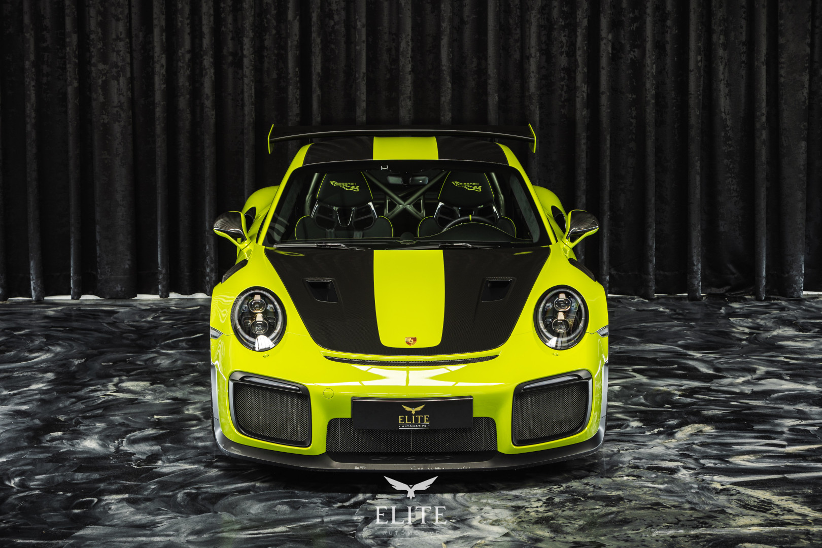 PORSCHE 911 GT2 RS Weissach Package