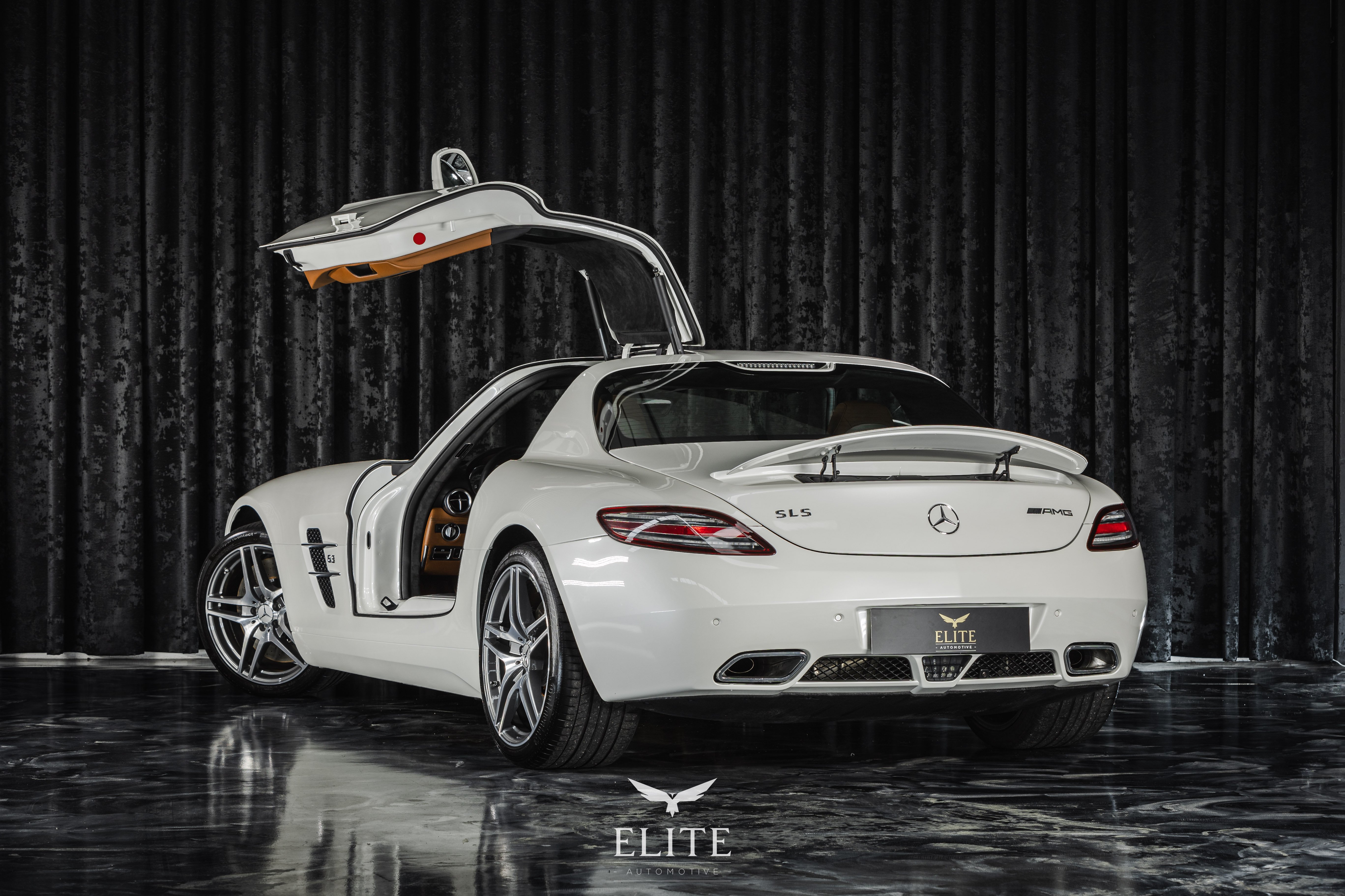 Mercedes Benz SLS AMG