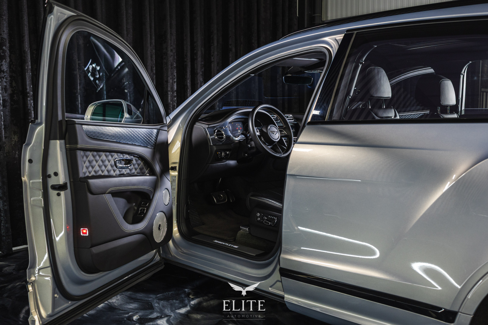 Bentley Bentayga V8 Atelier Edition
