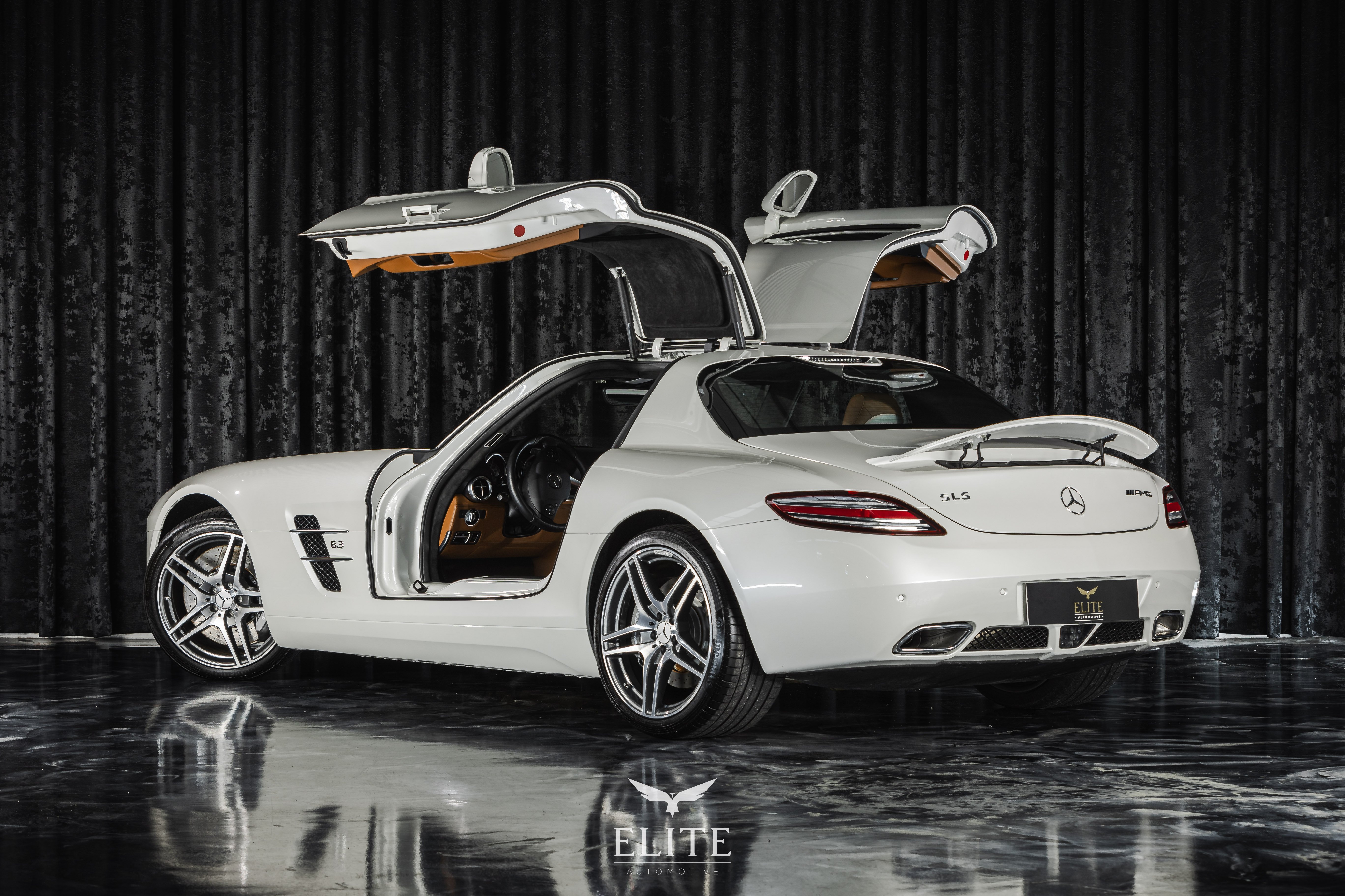 Mercedes Benz SLS AMG