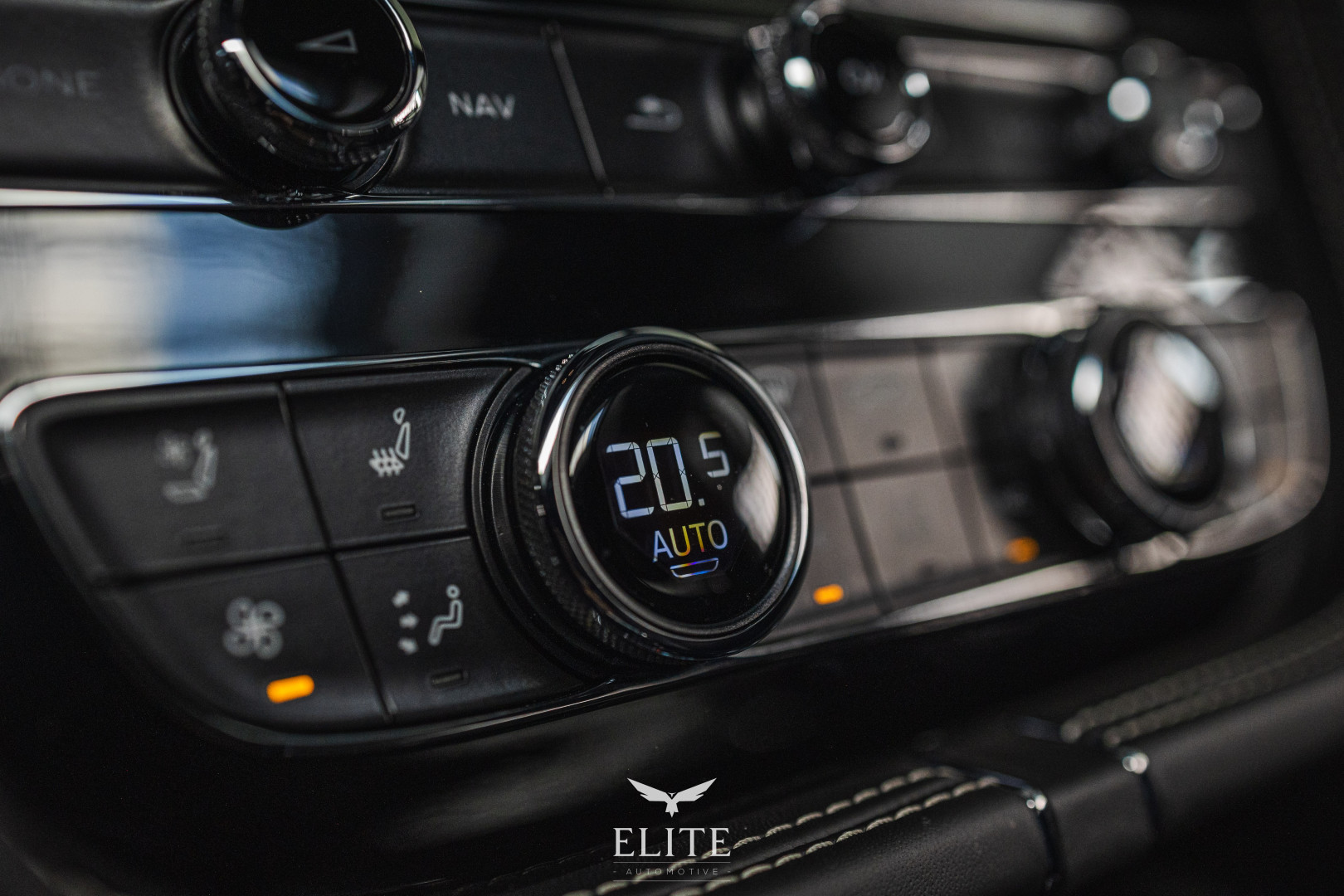 Bentley Bentayga V8 Atelier Edition