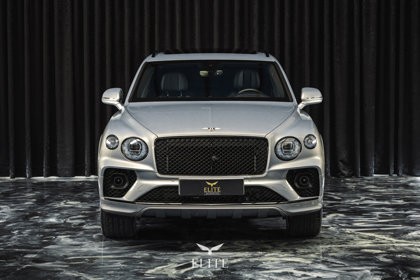 Bentley Bentayga V8 Atelier Edition