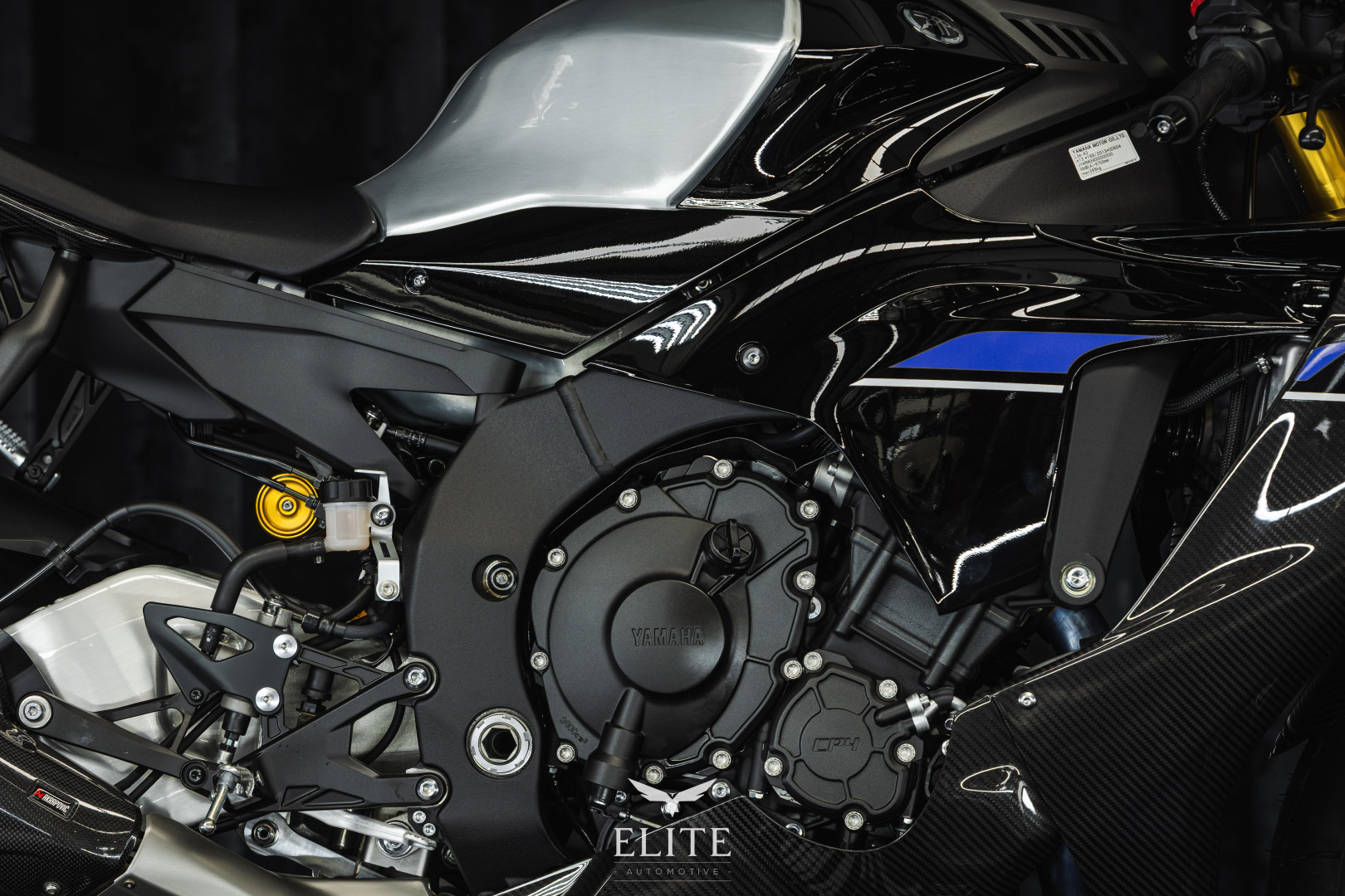 Yamaha R R1M