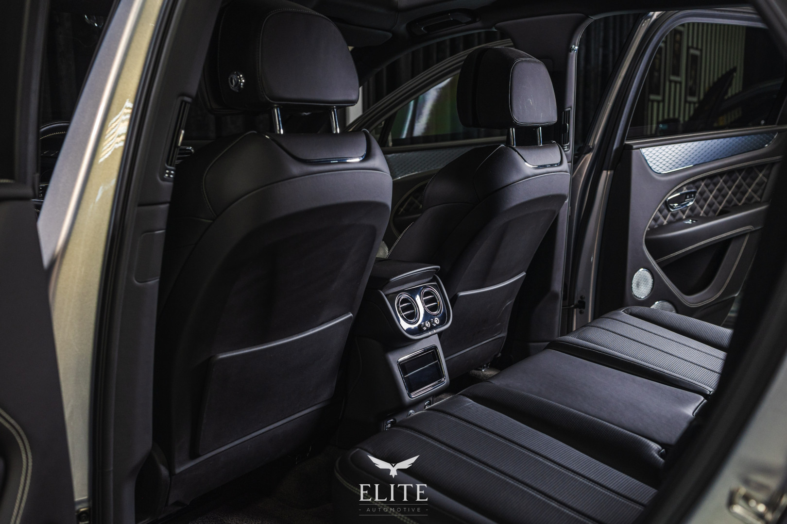 Bentley Bentayga V8 Atelier Edition