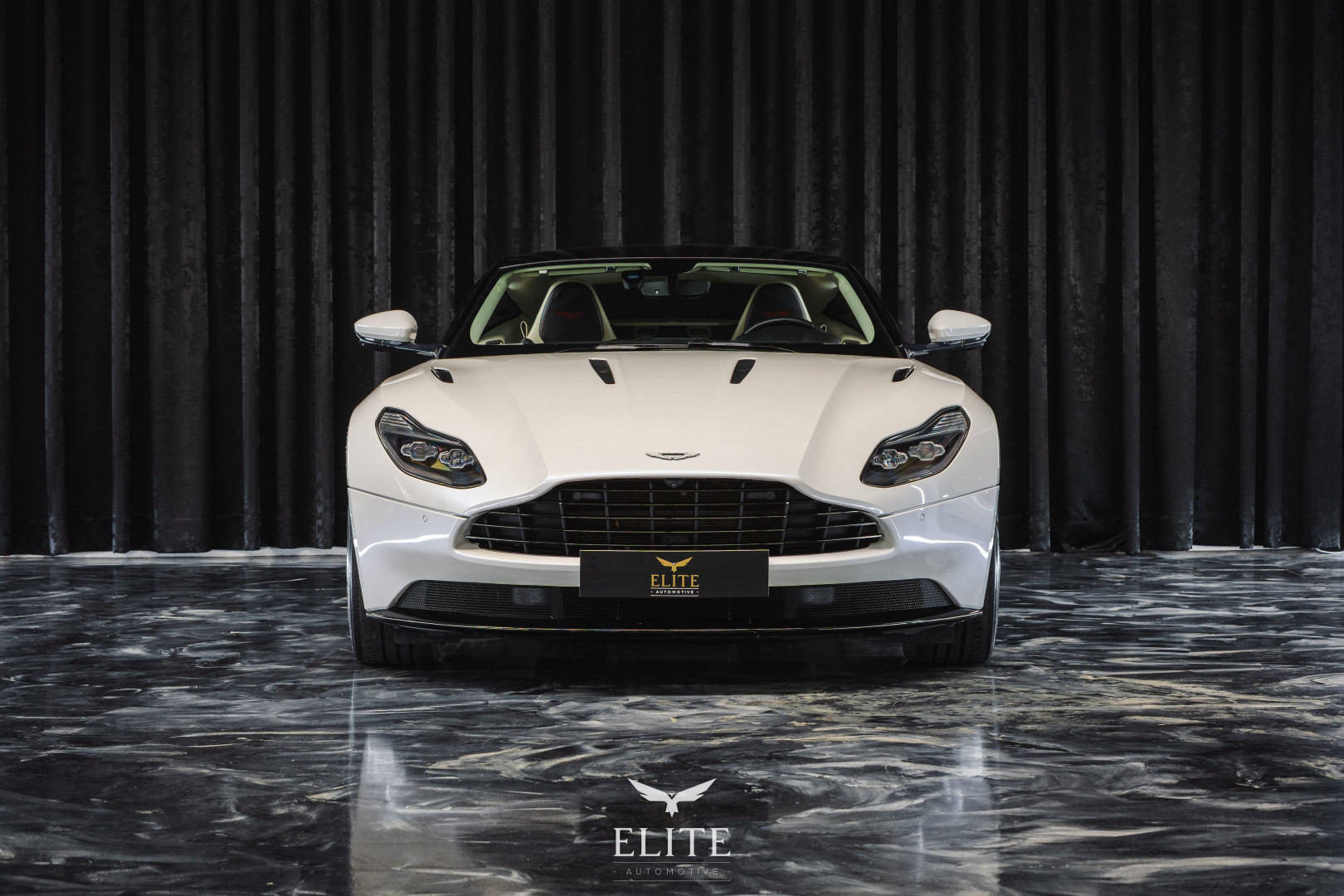 ASTON MARTIN DB11 Coupé V12 Launch Edition
