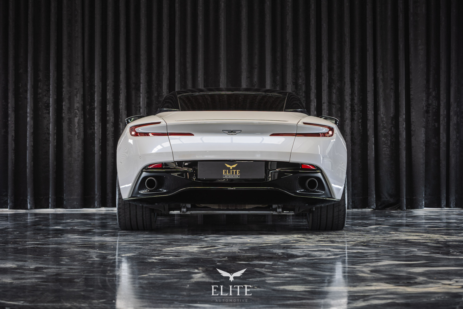 Aston Martin DB11 Coupé V12 Launch Edition