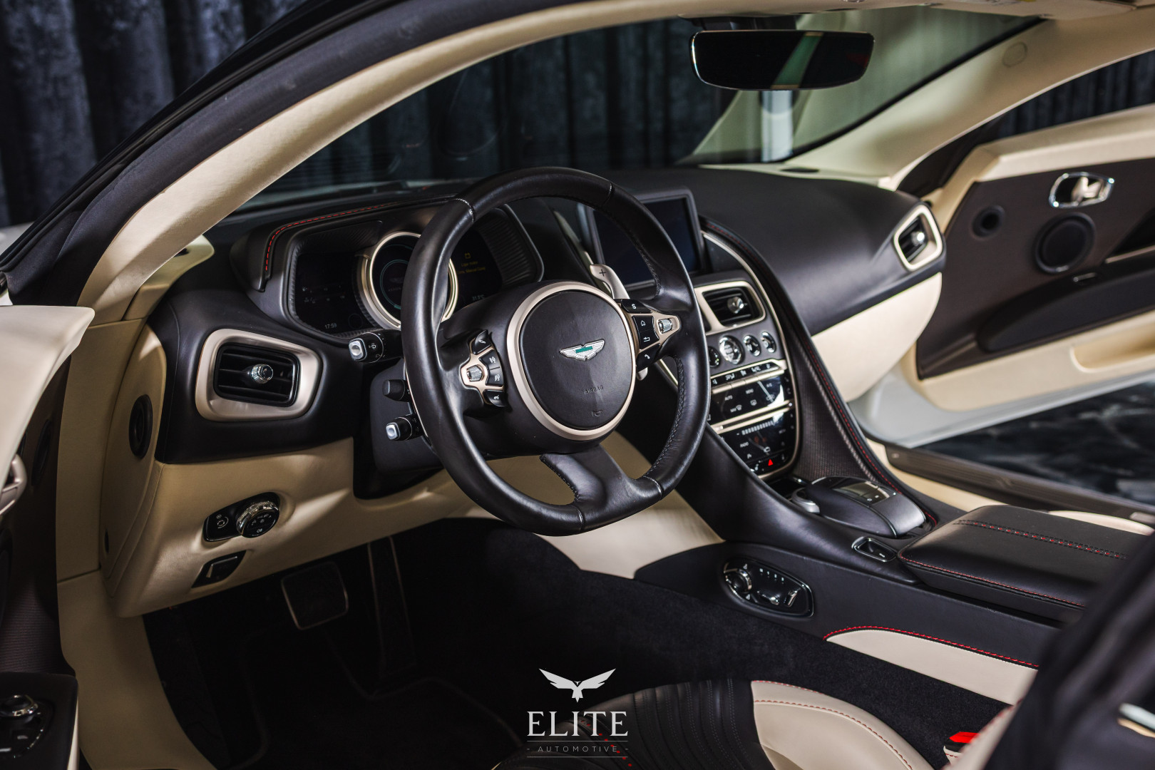 Aston Martin DB11 Coupé V12 Launch Edition