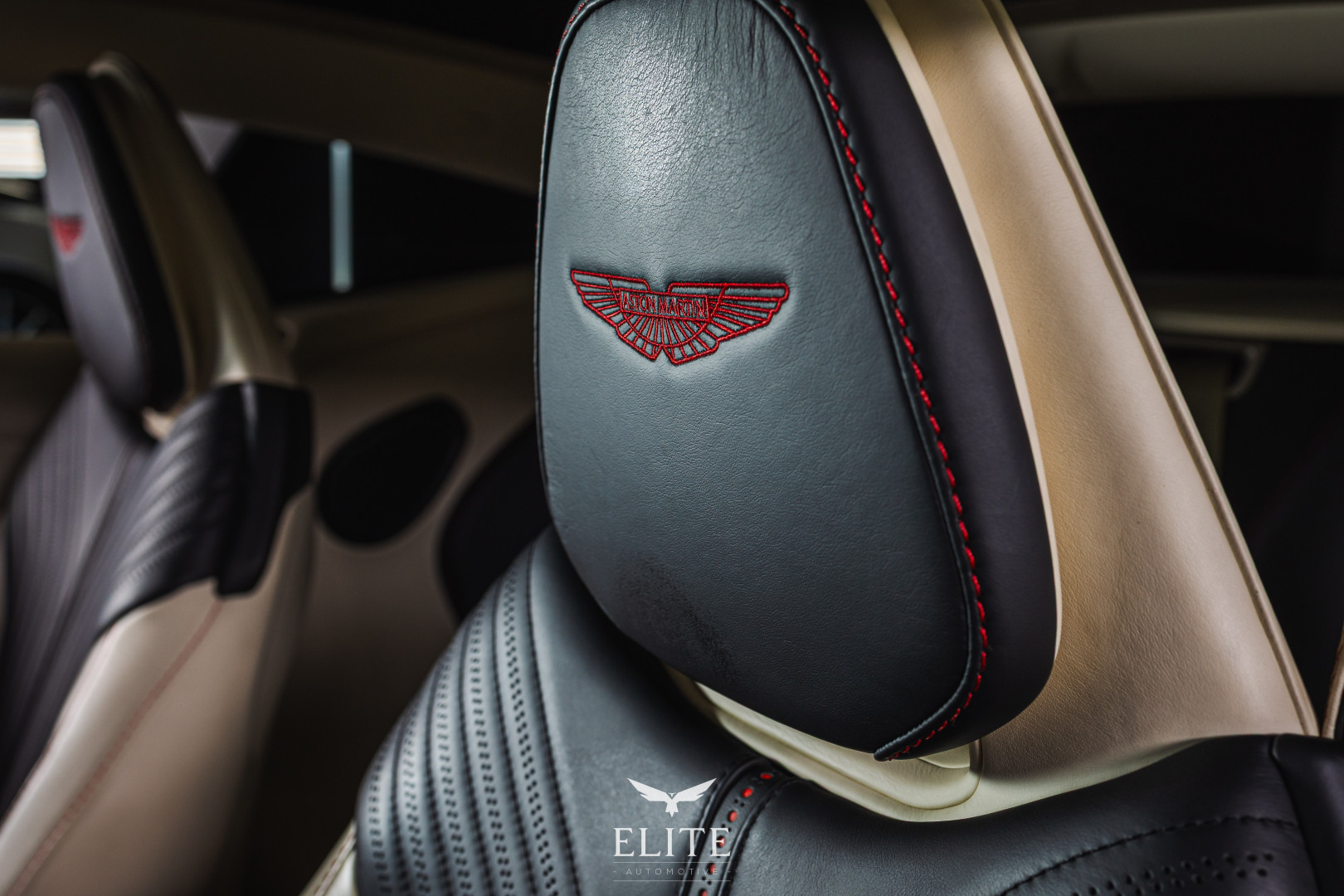 ASTON MARTIN DB11 Coupé V12 Launch Edition