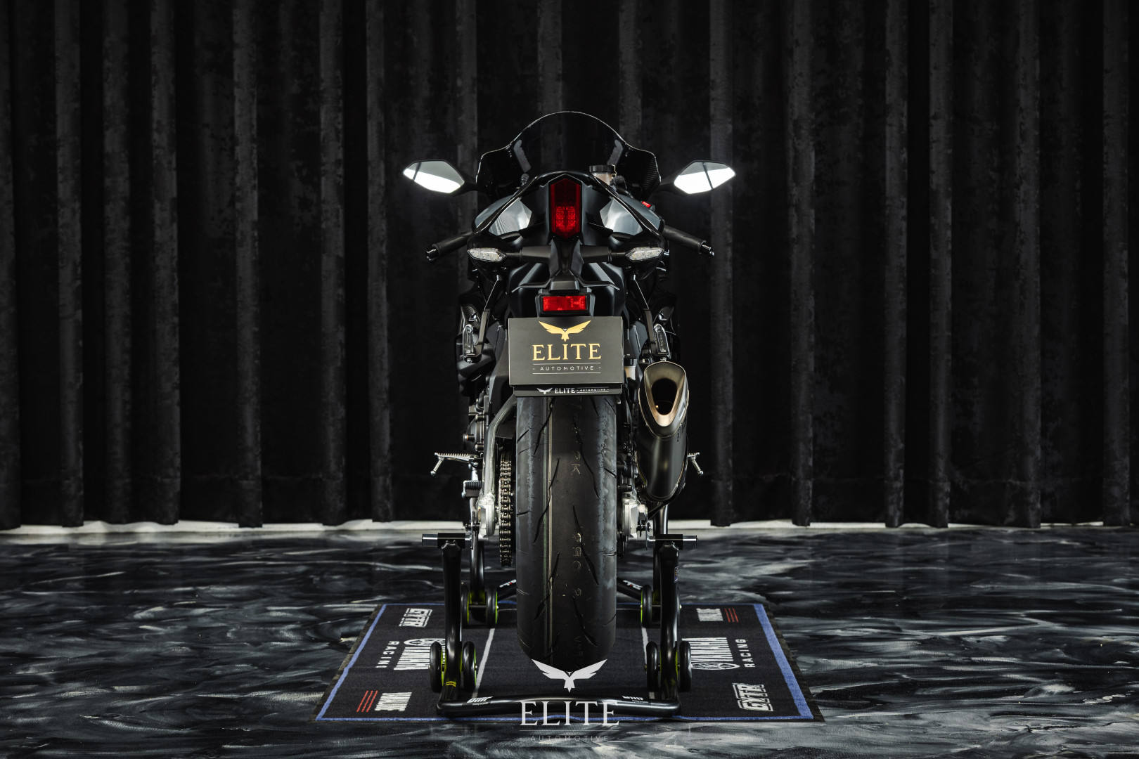 Yamaha R R1M