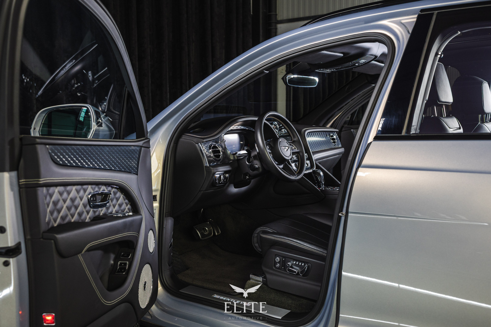 Bentley Bentayga V8 Atelier Edition